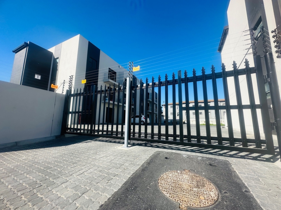 2 Bedroom Property for Sale in Parklands Western Cape